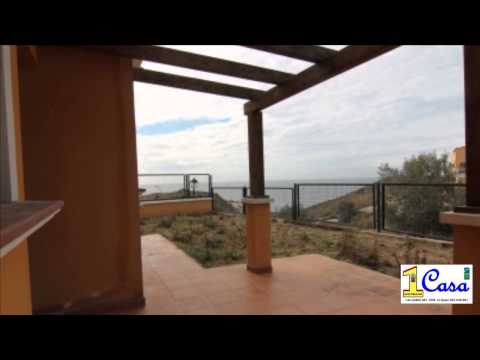 3 Bedroom Villa For Sale in Vélez-Málaga, Málaga, España for EUR 168,900...