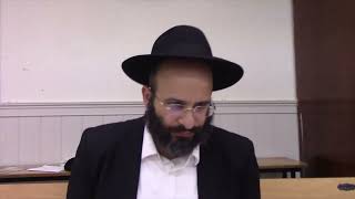 מנין פועלים - מתי מותר להתפלל לפני נץ החמה? (הרב אלחנן משה נחמנסון) - התמונה מוצגת ישירות מתוך אתר האינטרנט יוטיוב. זכויות היוצרים בתמונה שייכות ליוצרה. קישור קרדיט למקור התוכן נמצא בתוך דף הסרטון