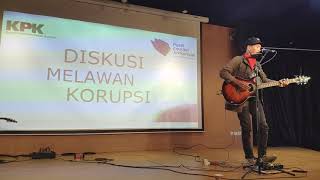 Download lagu Iksan Skuter - Bingung (Live) mp3