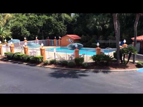 Baymont Inn & Suites - Lake City, FL
