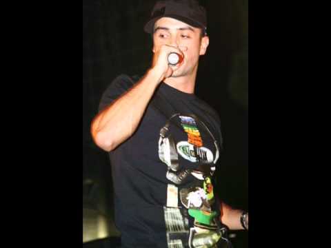 Mc Dizzy com Dj Dizzy - Antena Aberta Prod. Kron.wmv