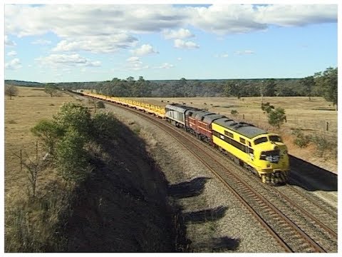 Australian streamliner locomotive GM10 with HL203 & EL53 - Southern Highlands - June 2004