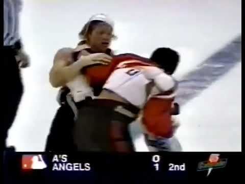 Top-10 NHL fights 1995/1996