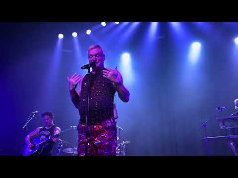 Andy Bell 12/12/2025 in Los Angeles at the Fonda Theatre