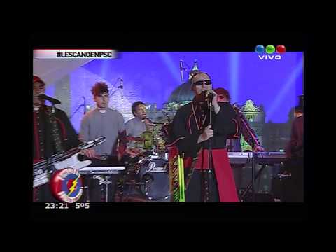 Pablo Lescano tocando la Cumbia Papal / Peligro Sin Codificar