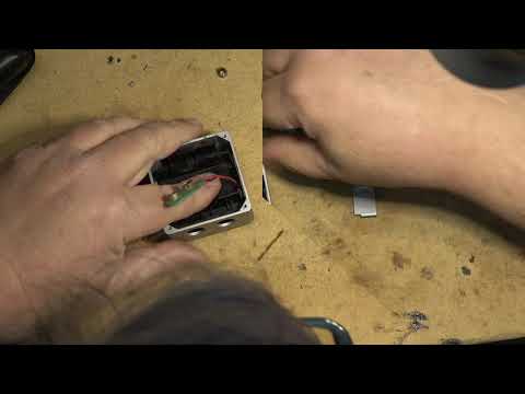 AccuRemote Angle Gauge battery clip replacement