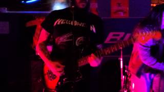 Crobot....Fly On The Wall