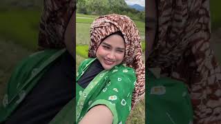 Download lagu Stay tuned for the filming process for Cut Zuhra's latest song 'Meugoe Blang'... mp3 Download lagu Stay tuned for the filming process for Cut Zuhra's latest song 'Meugoe Blang'... mp3