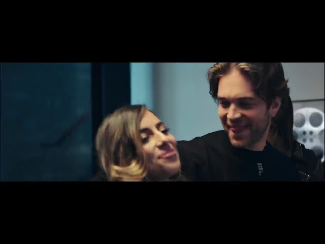 Mamiii von Becky G & Karol G ((jetzt ansehen))