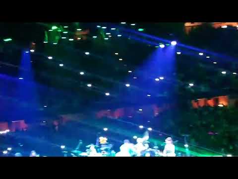 Harry Styles- Sunflower Vol. 6: Cleveland Concert 10/18/21 #FlashbackFriday #LoveOnTour