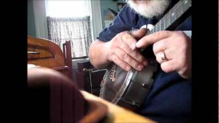 Video thumbnail for Clawhammer Banjo, what part of the finger do you hit the strings with? by rpeek