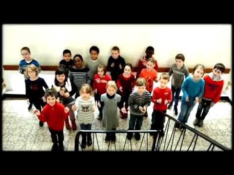 Ici Baba (chanson jeune public) - clip participatif - Main Pied Cuisse
