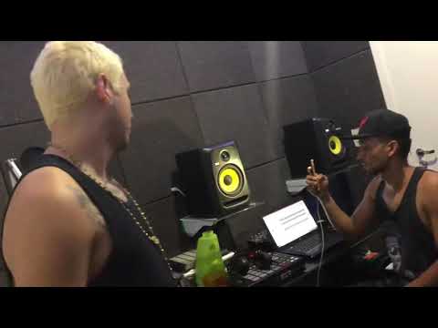 MC ARRAIA NO ESTÚDIO -posso te empurrar (hit)