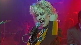 Download lagu Kim Wilde - Rage To Love @ Oxford Road Show [50 fps] [18/01/1985] mp3