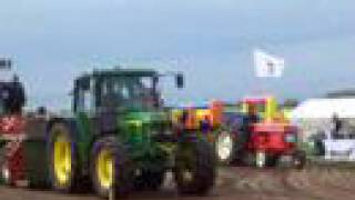 preview picture of video 'John Deere 6310 tractorpulling Culemborg 2008'