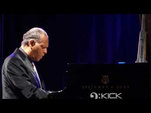 Gent Jazz 2009 : McCoy Tyner Trio feat. Bill Frissell & Gary Bartz