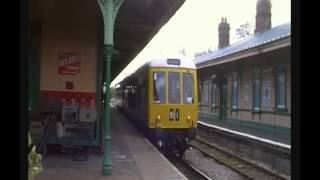 preview picture of video 'Diesel gala @ Horsted Keynes. Class 33 meets DMU unit. 21/3/14'