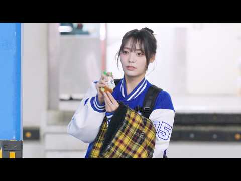 [8K] QWER 우리은행 스페셜스테이지 퇴근길 직캠 | 251213