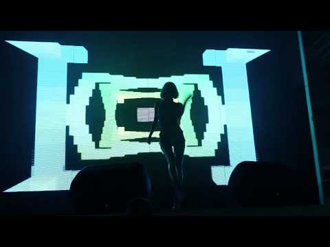 Marina Brioli & DJ Gold Sky inThe Artist Club(Moscow) 2014
