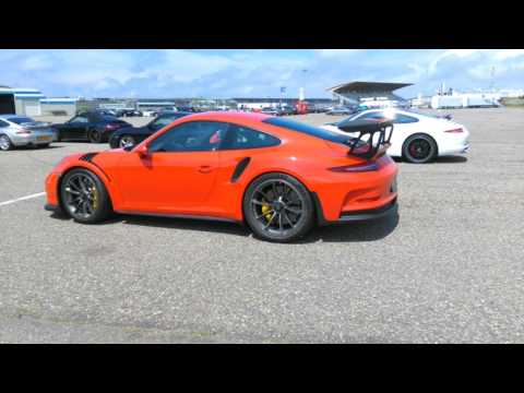 Porsche 918 Spyder Weissach Package