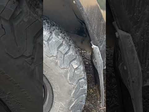 Toyota Tacoma with kmc canyon wheels 16’’ offset 0mm + ko2 bf Goodrich 265/75/16 (no lift kit)