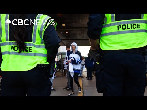 Winnipeg Jets fans feel safe at first whiteout street party since tragedy in Vancouver