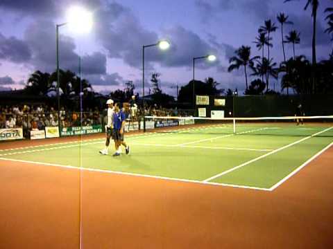 STEFAN & JAN BREAK MINH LE IN KND SEMIS.MOV