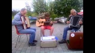 Sankthansbandet spiller Dar kjem Dampen