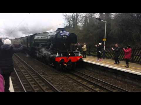 Flying Scotsman passing through Welwyn North