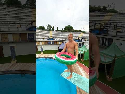 Super jump in tiny float ring 💪👍🏼