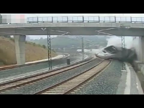 TRAIN CRASHES and DERAILMENT Compilation