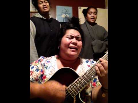 Faaumu sisters_He loves us by Kim Walker