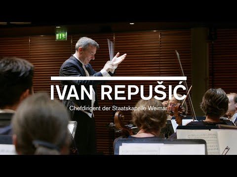 © Benjamin Ealovega