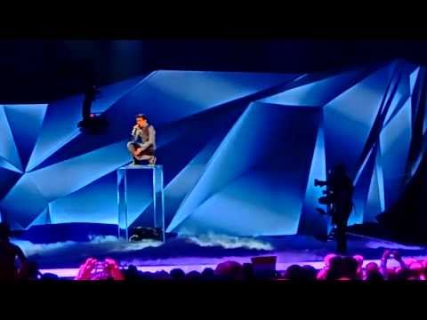 Farid Mammadov (for Azerbaijan) - Hold Me (live)