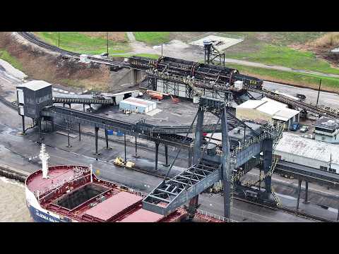 Loading a CSX Coal Train onto 2 Cargo Ships: Watch the Whole Process from Start to Finish