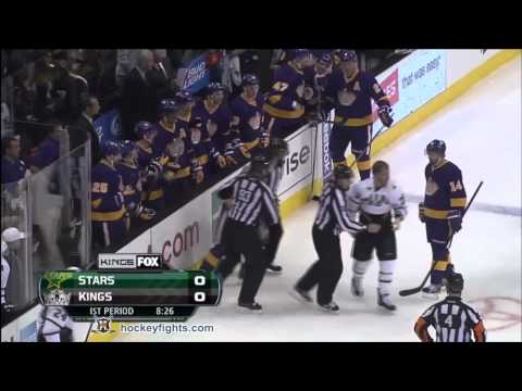 Steve Ott vs Willie Mitchell Dec 10, 2011