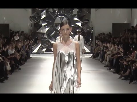 SHIATZY CHEN Full Show Spring Summer 2017 Paris by Fashion Channel