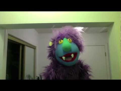 Muppet Whatnot Singing "Under Pressure"