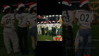 KATSEYE Christmas WALLPAPERS🎄🎅🎁 #christmas #fypシ #katseye #eyekons #wallpaper #mariahcarey #xmas