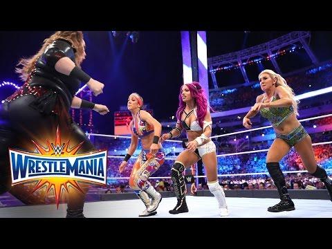 WRESTLEMANIA VIDEO: Raw Women’s Championship Match