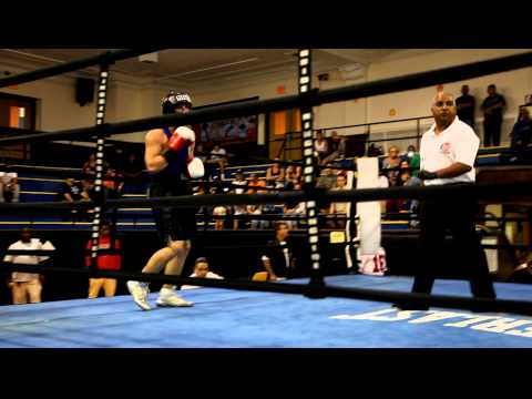 Brendan Doyle 1st amateur fight round 3