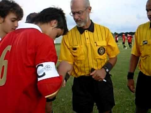 RICKY NO SABE INGLES Y SEÑALA LAS 2 CARAS DE LA MONEDA EEUU