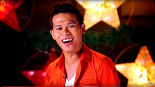 Marcelito Pomoy sings (It's Christmas All Over The World)