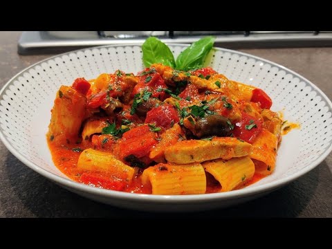 Pasta con Tonno fresco Peperoni e Olive Taggiasche!..Mai mangiato Rigatoni cremosi così buoni!