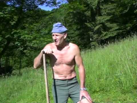 Heuernte alles von Hand ,wie früher Teil 1