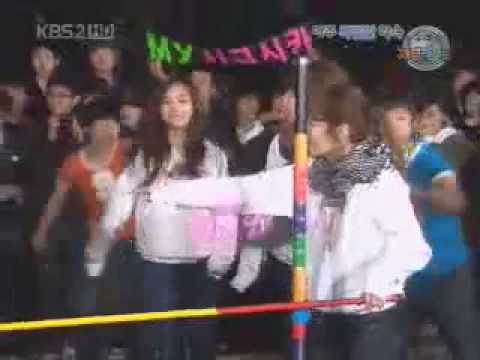 100420 YoonA(SNSD) does the Limbo