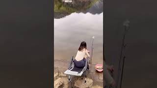 Download lagu Cewek Cantik Mancing 2 #shorts - terjatuh mp3