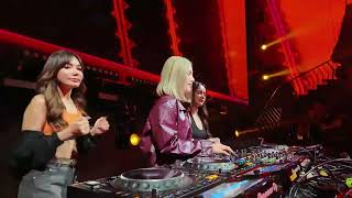 Download lagu LIVESET DJ CACA CHRISTIE X NATAGEIN X MARSA | DINEROS ANNIVERSARY AT W SUPER CLUB mp3