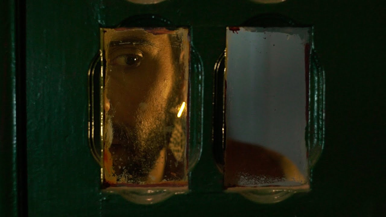 AR (Trailer Oficial)