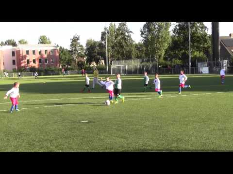 vv Woubrugge F4 - Uit